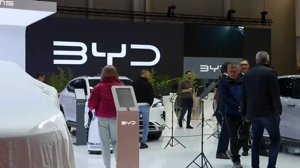 中国智造惊艳布加勒斯特车展，新能源品牌闪耀欧洲舞台