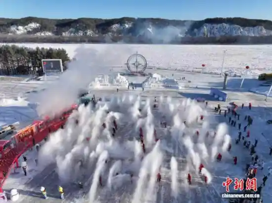 漠河冬至文化节盛大启幕：神州北极迎来极光雪宴冰雪狂欢季