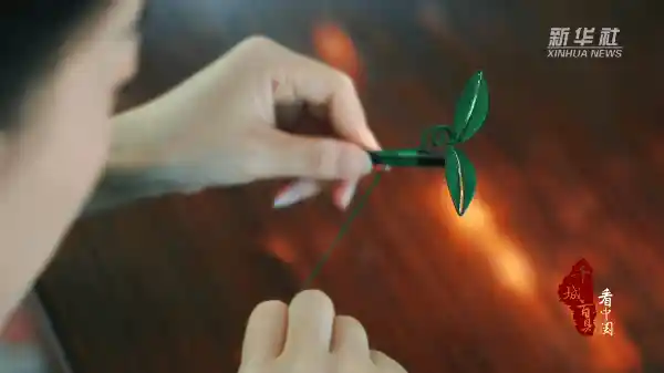 指尖上的非遗之美：千城百县探秘缠花艺术