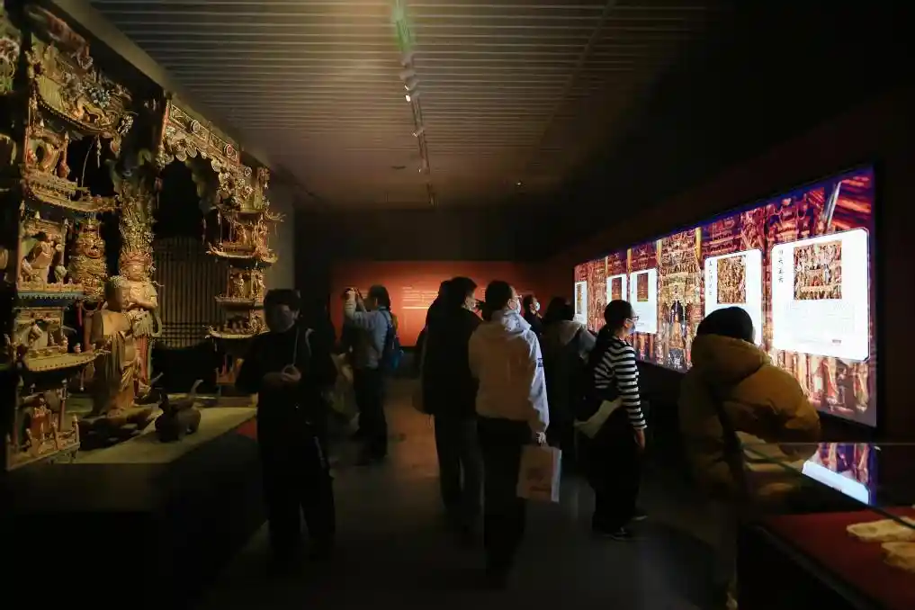 悬塑瑰宝惊艳亮相 国家典籍博物馆开启小西天艺术之旅