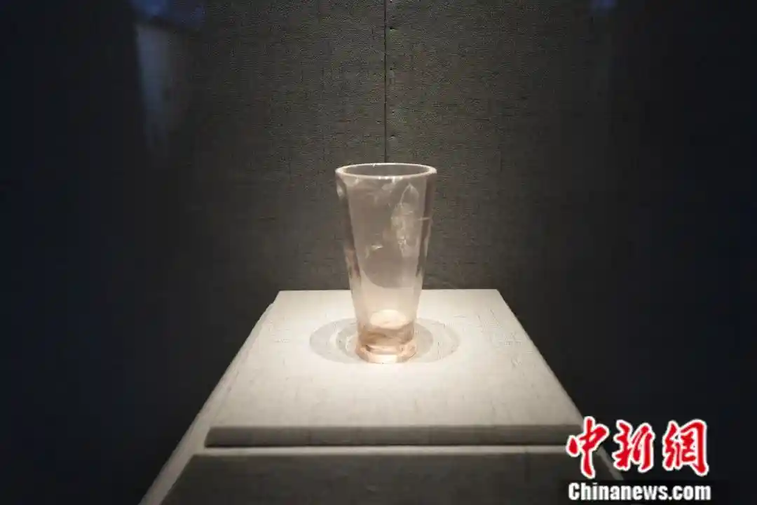 穿越千年的神秘邂逅：战国水晶杯——史上最潮镇馆之宝