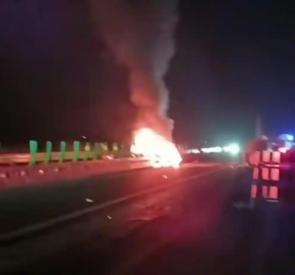 小米官方回应：SU7高速碰撞爆燃事件真相大揭秘