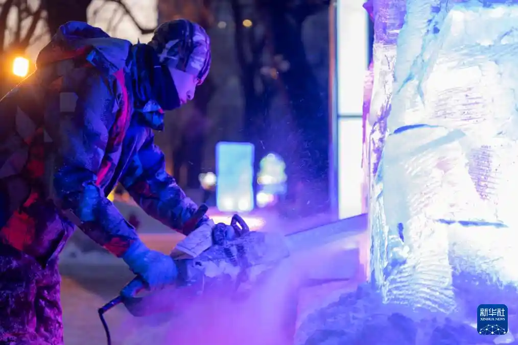 冰雕大师齐聚哈尔滨，Frozen奇迹诞生记