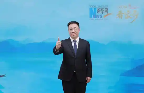 《依你而新·逐光而行：乌鲁木齐高新区惊艳亮相<300秒看家乡>》