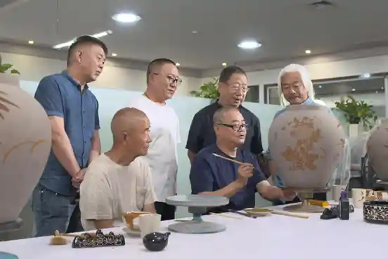 《龙吟虎啸峰峦秀，石鼓生风韵无穷——探秘邯郸市峰峰矿区》