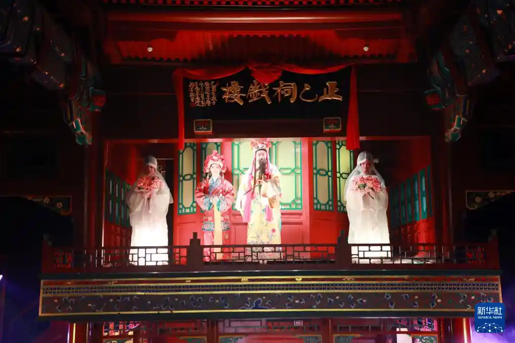 《游园·惊梦》破茧京城舞台，新编昆曲惊艳首演