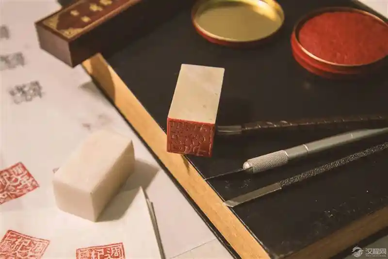 齐白石与吴昌硕：刀锋下的艺术人生