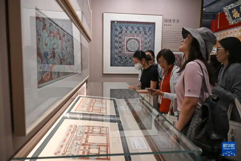《探秘故宫：解码彩画千年的艺术密码》