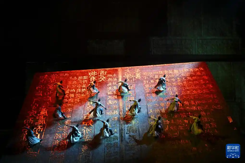 《月色醉武夷，一梦入画卷——文旅舞台剧震撼上演》