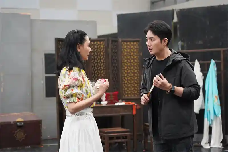 余少群程莉莎舞台重逢，《风雪夜归人》国家大剧院上演在即