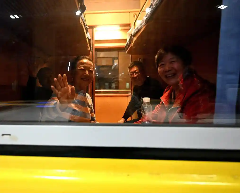 银发专列启程，中国打造温馨慢旅行新体验