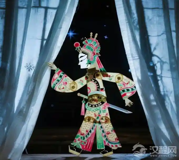 渐行渐远的皮影彩绘：传统矿物颜料正消失于时光深处
