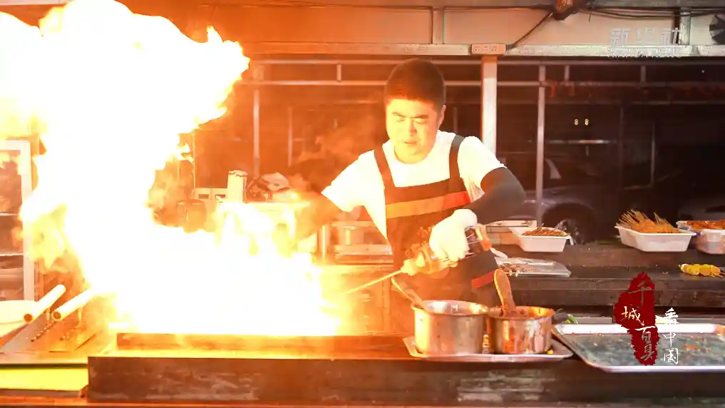 星光夜宴·草原新韵：内蒙古夜生活焕发光彩