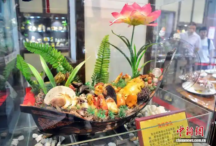 石头上长出‘绿金’？福州新奇‘石头菜’引热议