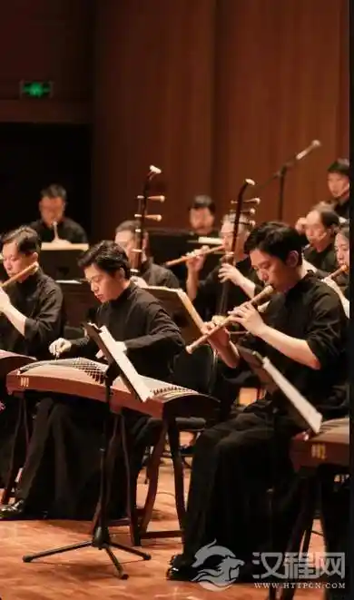 AI谱写传统音乐：创新利器还是文化隐患？——央音天琴与上海民乐团的探索之路