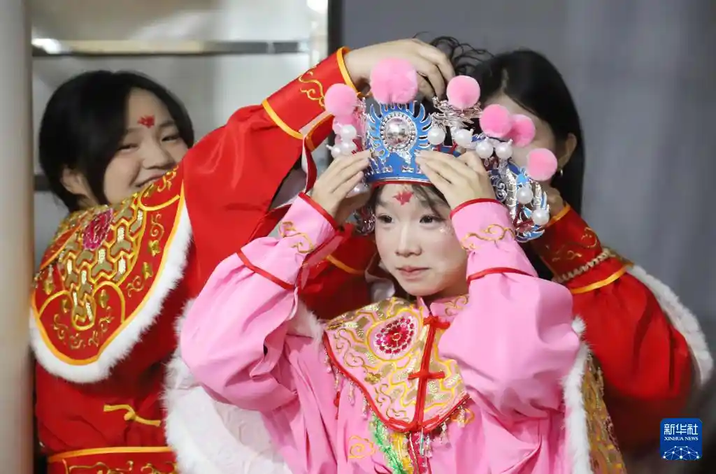 光影跃动2025：非遗英歌燃启新时代