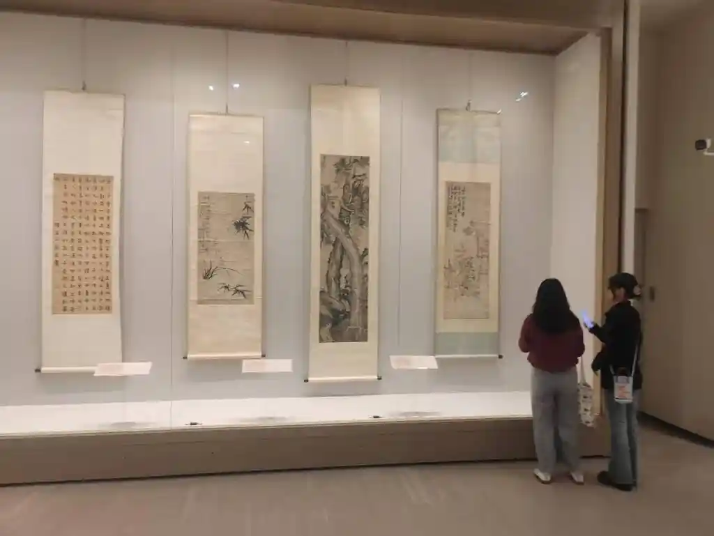 夏衍纪念展亮相浙博，沈氏曾藏诠释夏公之风