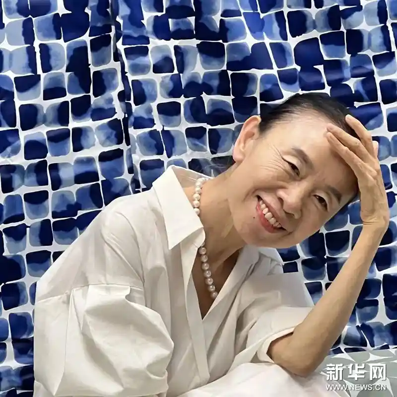 她的光谱：温柔与勇气的视觉交响