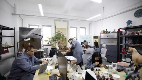 泥塑迎春：指尖上的年味故事